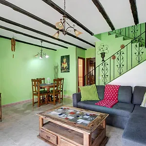 https://casa-san-isidro.in-canary-islands.com