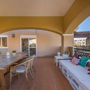 https://apartamento-calma-beach-home.hotelsinnerja.org