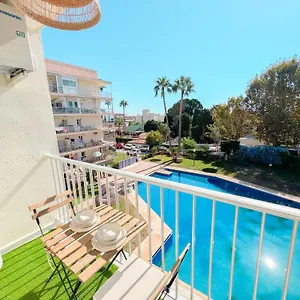 https://carihuela-park-palace-a-600-metros-de-la-playa.hotelsinnerja.org